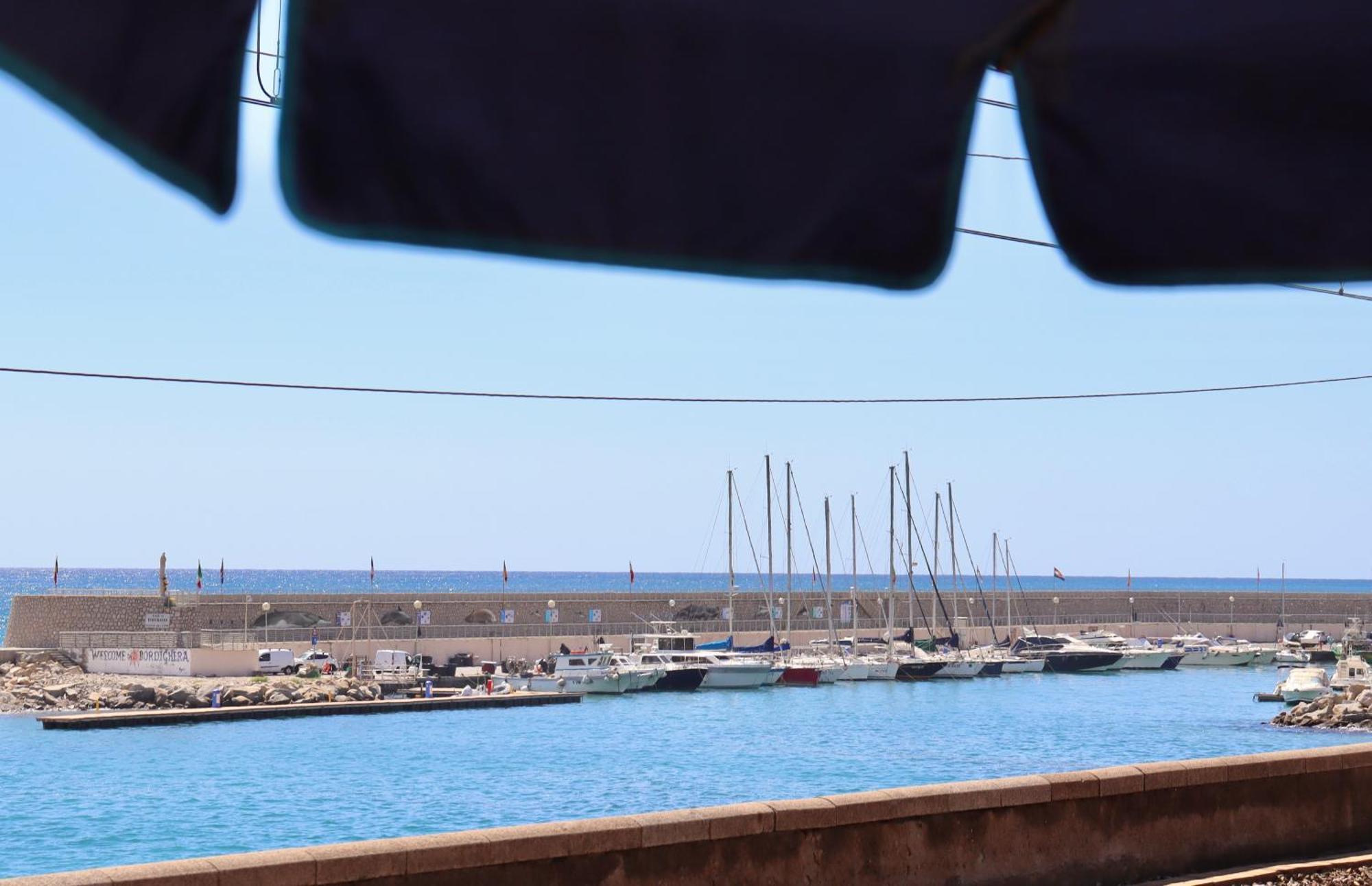 Acqua Di Mare Bed & Breakfast Bordighera Exterior photo